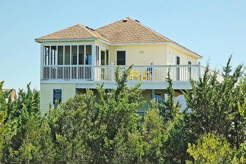 Avon Casa | Lake Front Modern Beach House-Hatteras Island