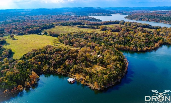 Eagle Rock Casa | Lake front secluded house w/private boat/swim dock on 242 acre cattle ranch.