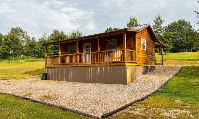 Daisy Cabina | Lake Greeson Cabin with Private ATV Access on 8 Acres