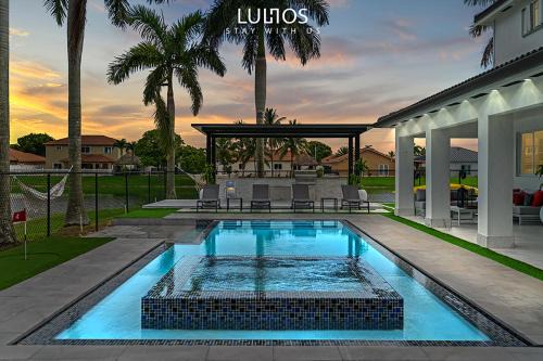 Ludlam Casa | Lake Home Fishing Game 360 Infinity Heat Pool L46