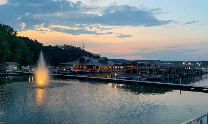 Winchester Casa | Lake Home in Winchester,Tn