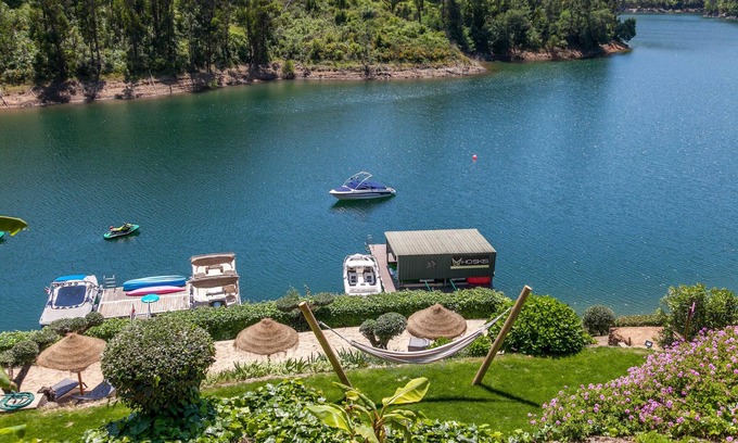 Tomar Casa | Lake House - Grandpa's House - Jacuzzi and private beach