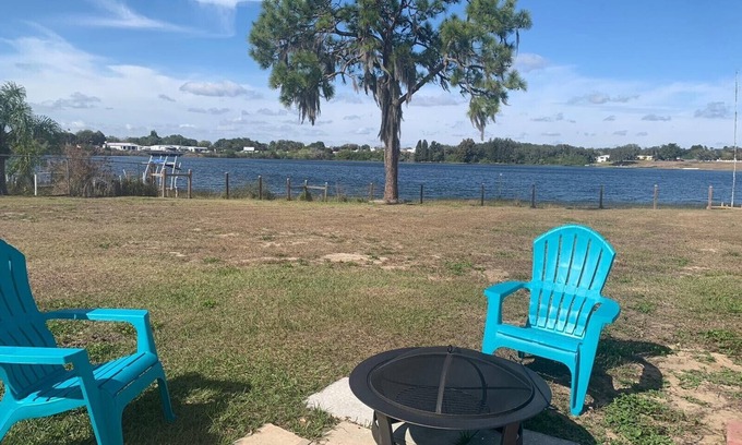 Florida South Atlantic Coast Casa | Lake House 3/2 With Private Dock, Kayak & Canoe