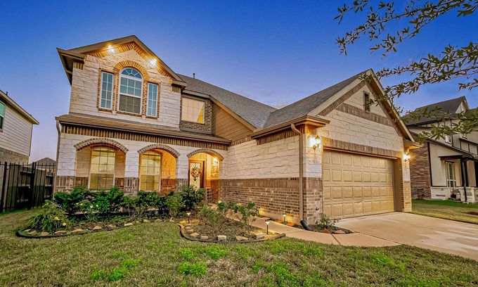Katy Casa | Lake house for family vacation !!