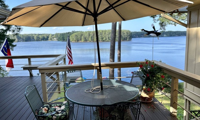 Whispering Pines Casa | Lake house on Thagards Lake near Pinehurst, NC!