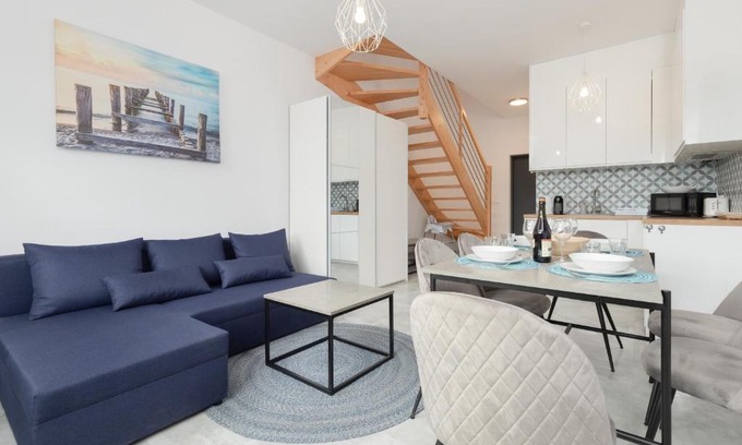 Uniescie Casa | Lake House Sosnowy Las Mielno by Noclegi Renters