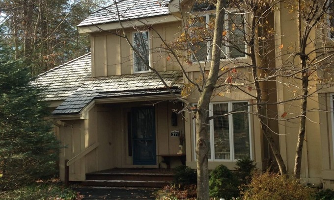 Pocono Pines Casa | Ubicación Ubicación Ubicación!