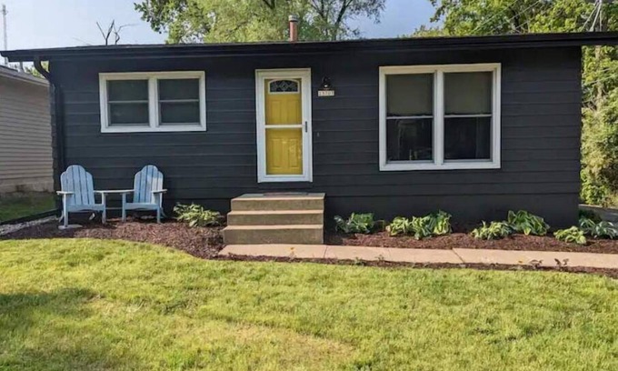 Paddock Lake Casa | Lake it Easy at this beautiful 2 bedroom lake home