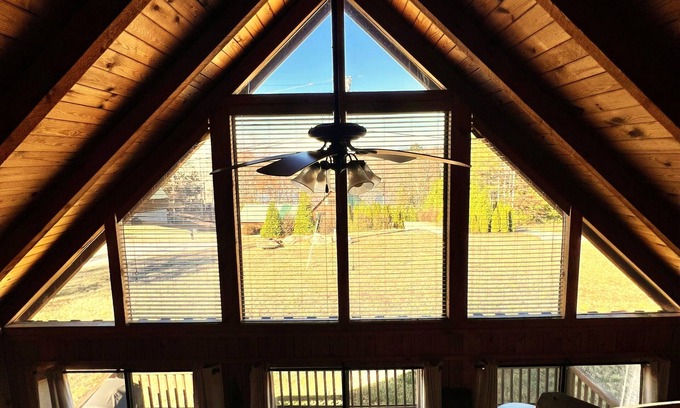 Six Mile Cabina | Lake Keowee! Cozy 2-bedroom cabin in peaceful Six Mile with Pool and Dock Access