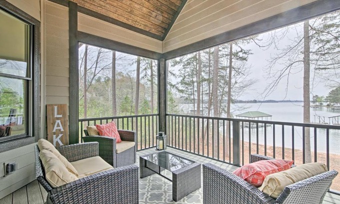 Seneca Casa | Lake Keowee Home with Balcony and Boat Dock!