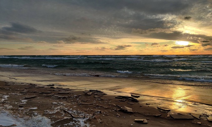 Shelby Cabina | Lake MI Escape - Beauty, Peace & Tranquility Awaits