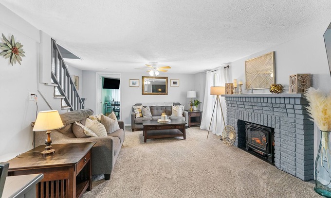 Craig Beach Casa | Lake Milton Haven: 3BR, Modern, Near Lake & Winery