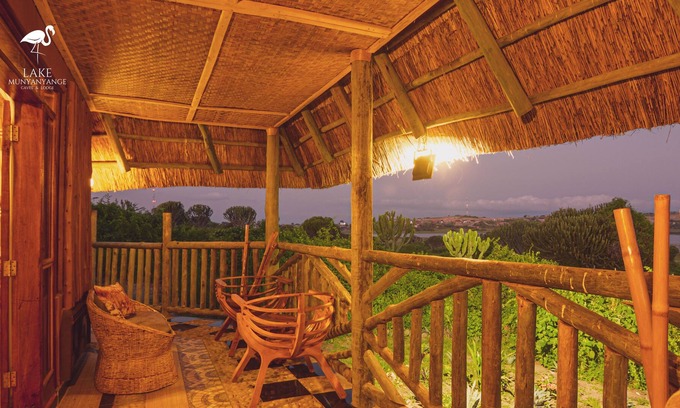Kasese Cabina | Lake Munyanyange Caves Lodge