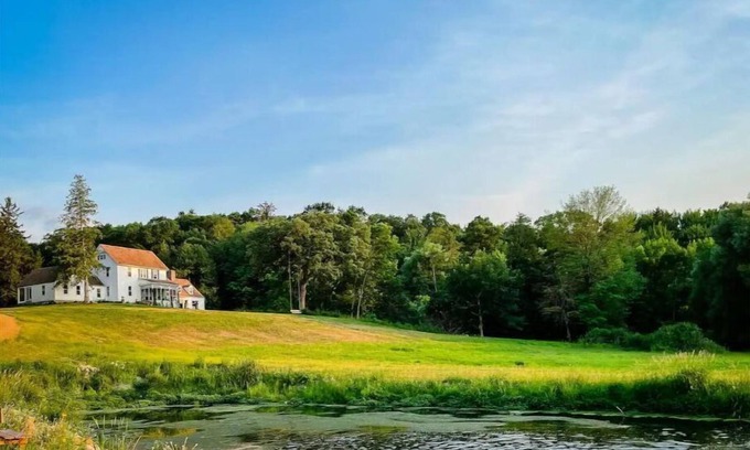 Osceola Casa | Lake Osceola Retreat 100-Acre Private Lake Home
