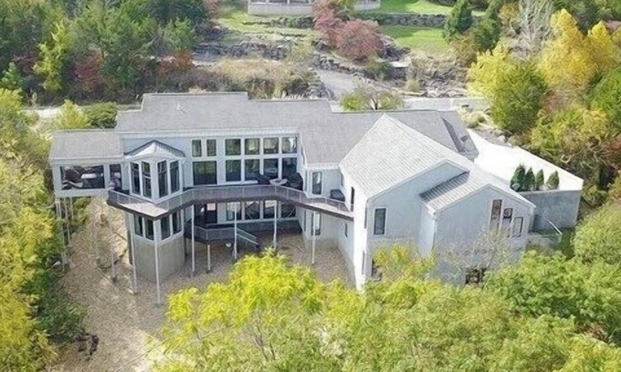 Camdenton Casa | Lake Rental by INI Properties