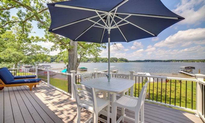 Pierson Cabaña | Lake Retreat w/ Fire Pit: Pierson Paradise!
