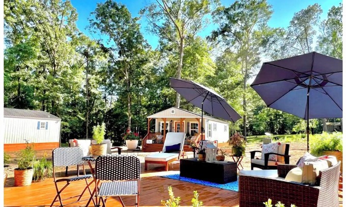 Etoile Cabina | Lake Sam Rayburn "True" Waterfront Escape - Bring Boat, Kayak & Fishing Poles!