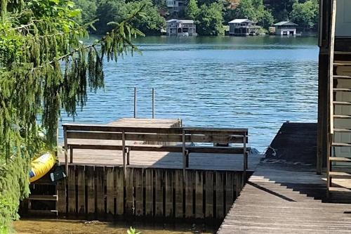 Tuxedo Apartamento | Lake summit cabin on the hill Great views