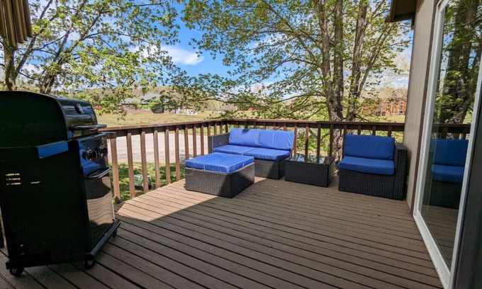 Holiday Island Casa | Lake Vibe on Tablerock Lake