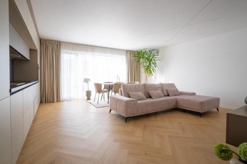 Ramnicu Valcea Apartamento | Lake view apartment - free parking