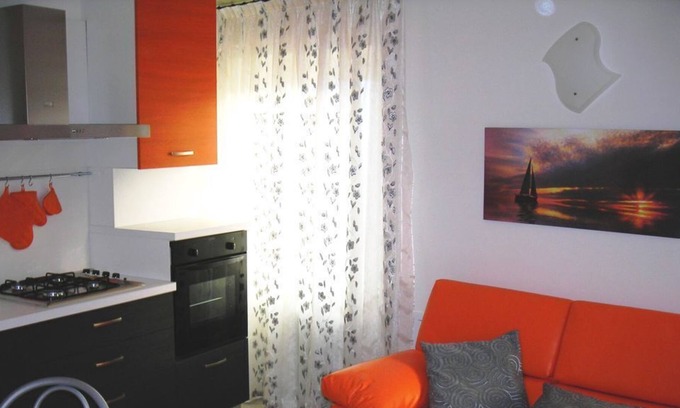 Revo Casa | Lake view! Delightful apartment complete with all comforts - Entire structure