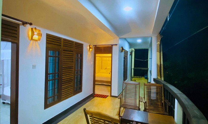 Tangalle Villa | Lake View Homestay - Tangalle
