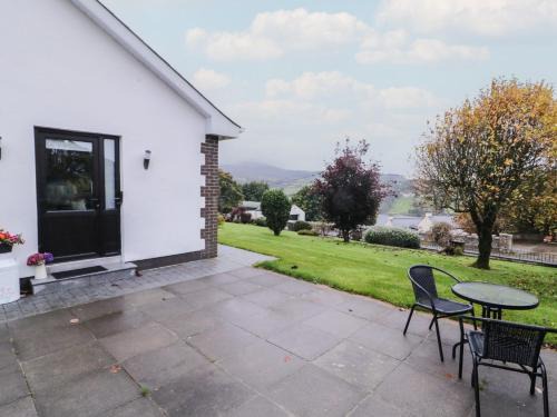 Newry Casa | Lake view House Apartment
