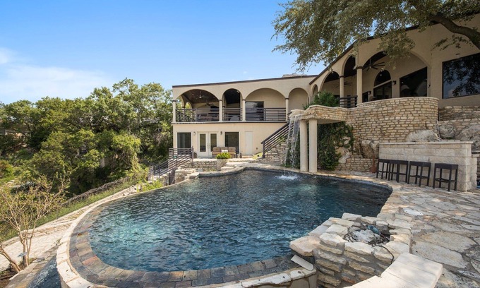 Lakeway Casa | Lake Views + Pool & Waterfall - Lake Travis Vista!