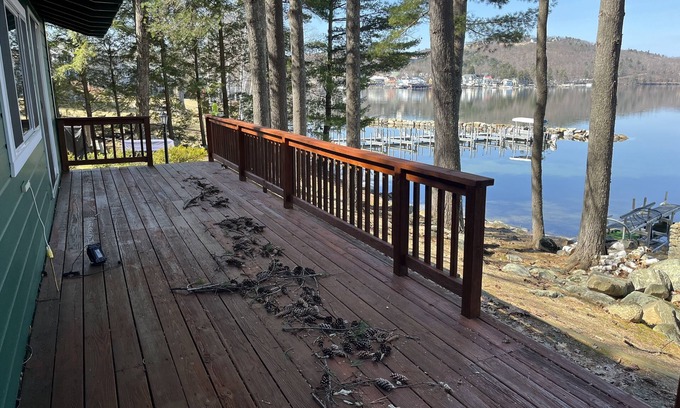 Laconia Cabaña | Lake Winnepesaukee waterfront cottage
