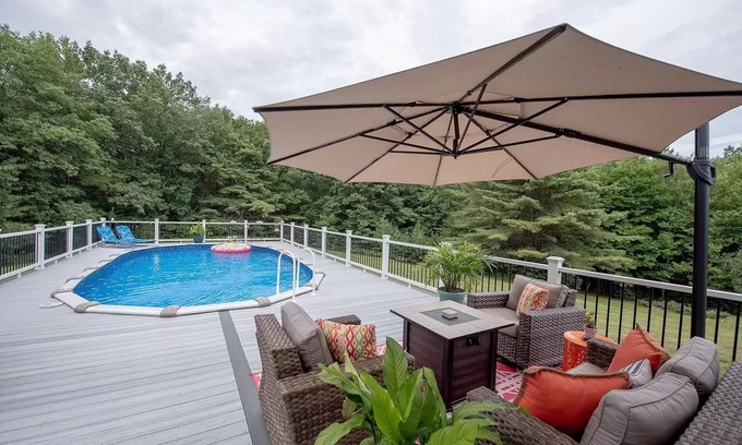 Laconia Casa | Lake Winnipesaukee, Weirs Beach, Funspot, Gunstock