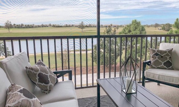 Lakewood Ranch Casa | Lakefront 2 BR Condo In Lakewood National - The Cortusa