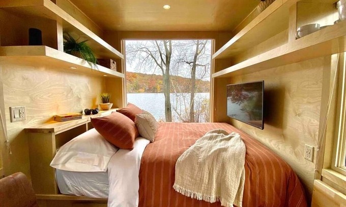 East Lyme Casa | Lakefront Boho Tiny House