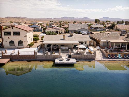 Silver Lakes Country Club Casa | Lakefront Casa Del Lago