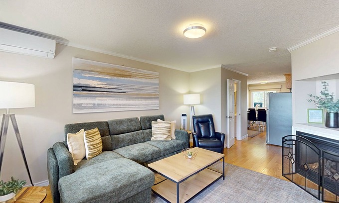 Wasaga Beach Casa | Lakefront condo steps to the beach with pool, and fireplace