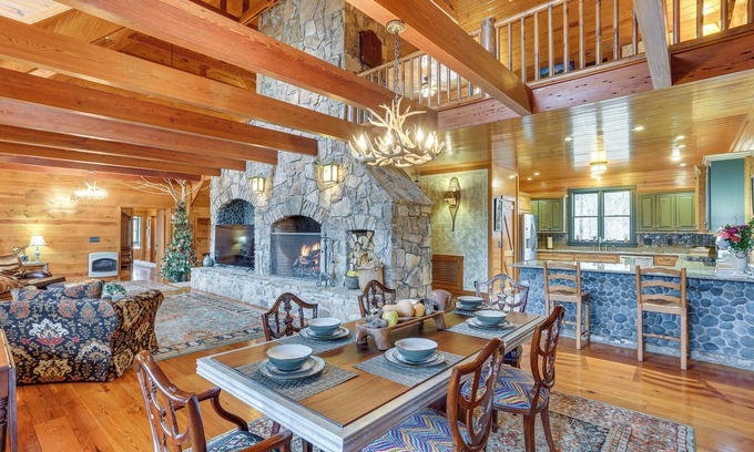 Mentone Cabaña | Lakefront Custom-built Mentone Home: Game Room!