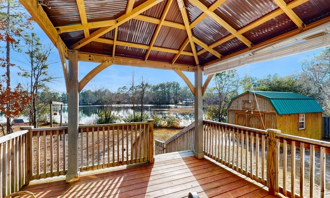 Boiling Spring Lakes Casa | Lakefront dog-friendly home near beach/Wilmington with private gazebo, W/D