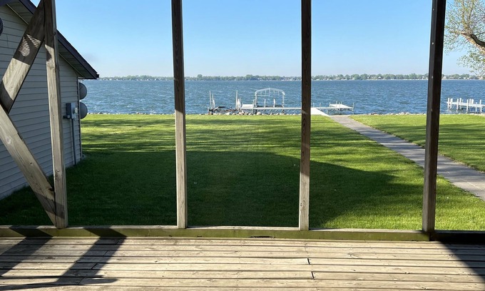 Wentworth Condominio | Lakefront Fun