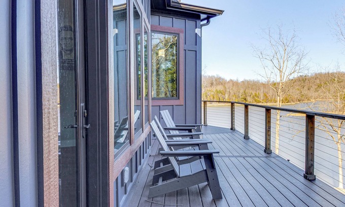 Jacksboro Casa | Lakefront Gem: Dock & Hot Tub in Jacksboro