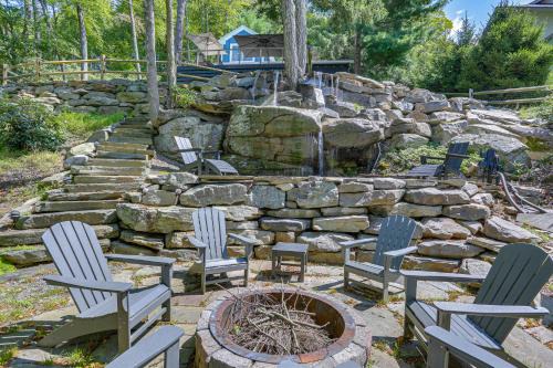 Greentown Casa | Lakefront Gem with Hot Tub and Boat Dock in Greentown