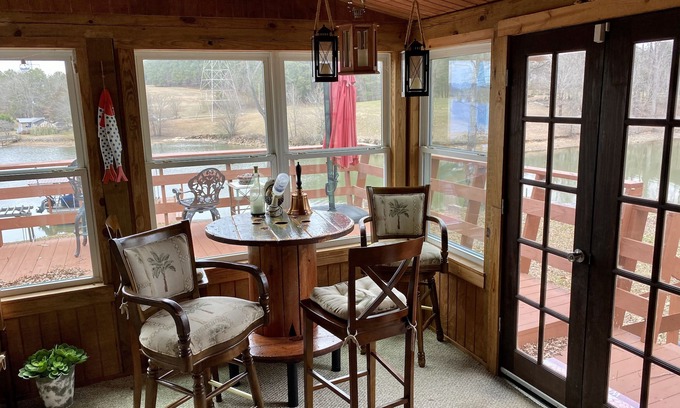 Lake Norman of Catawba Casa | Lakefront Getaway on Lake Norman NC, 3 bdr 2 bath