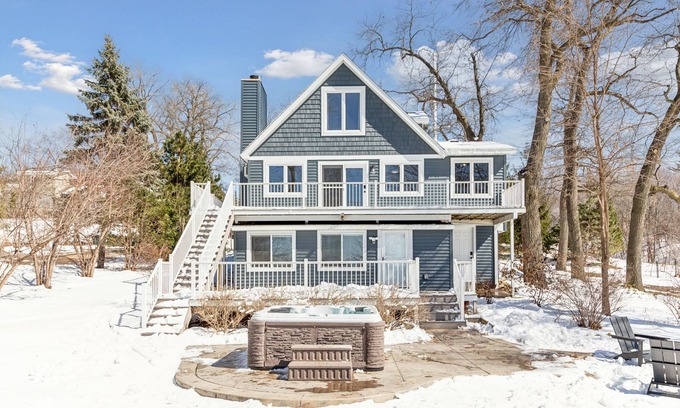 Little Canada Casa | Lakefront Getaway: Hot Tub, Firepit & Fireplaces!