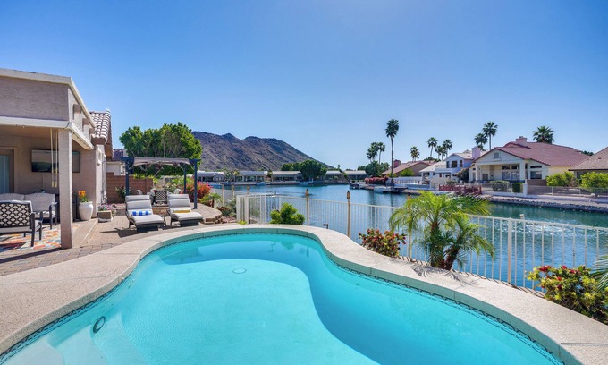 Arrowhead Lakes Casa | Lakefront Glendale Home w/ Pool, Boat & Fishing!