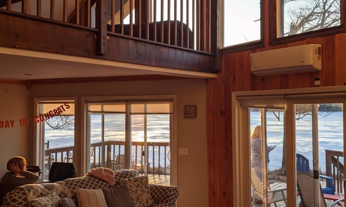 Tobyhanna Chalet De Esquí | Chalet recientemente renovado frente al lago Preciosas vistas, 4 habitaciones