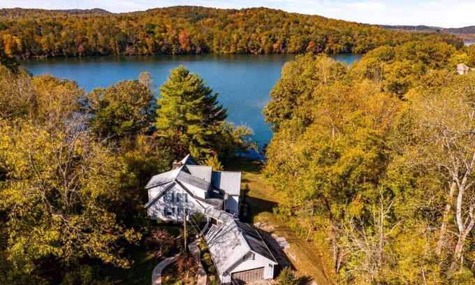 Ashley Oaks Casa | Lakefront Haven with Modern Amenities, Fire Pit, and Stunning Views