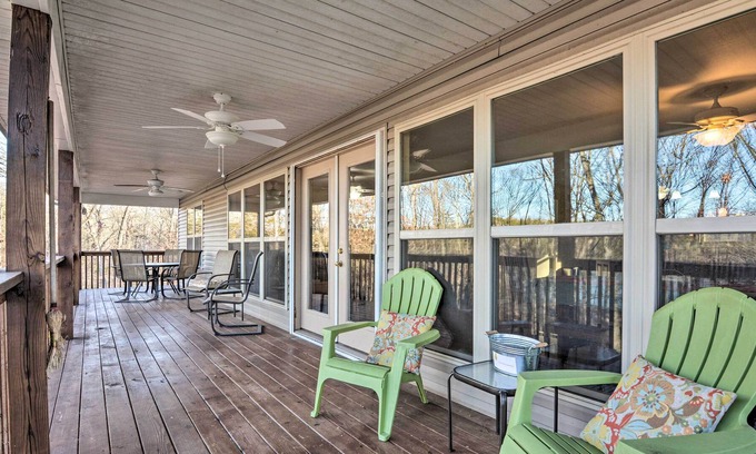 Golden Casa | Lakefront Home on Table Rock w/ Fire Pit & Grill!