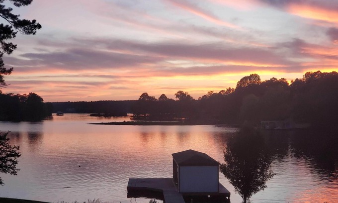 Eatonton Casa | Lakefront Home w/ Sunset Views, 2 Living Areas, Private Dock & Yard