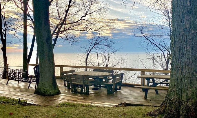 Erie Casa | Lakefront Home with Breathtaking Views