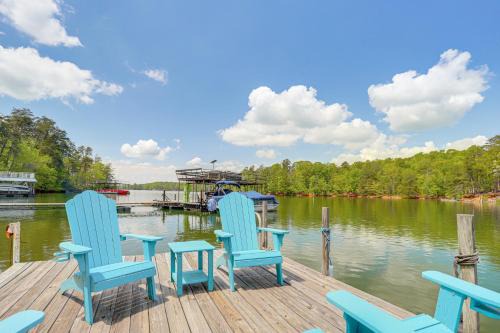 Gainesville Casa | Lakefront Home with Private Dock in Gainesville!
