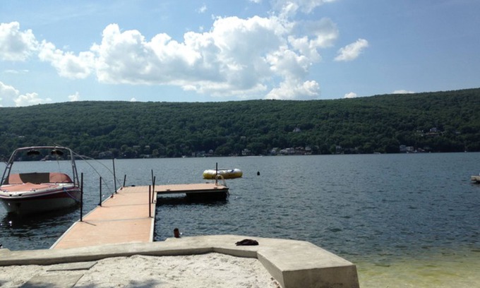 Greenwood Lake Casa | A orillas del lago - HotTub, Cuarto de juegos, Bar, Playa de arena blanca, vistas y 15 acres
