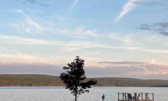 Boularderie Cabaña | Lakefront Oasis